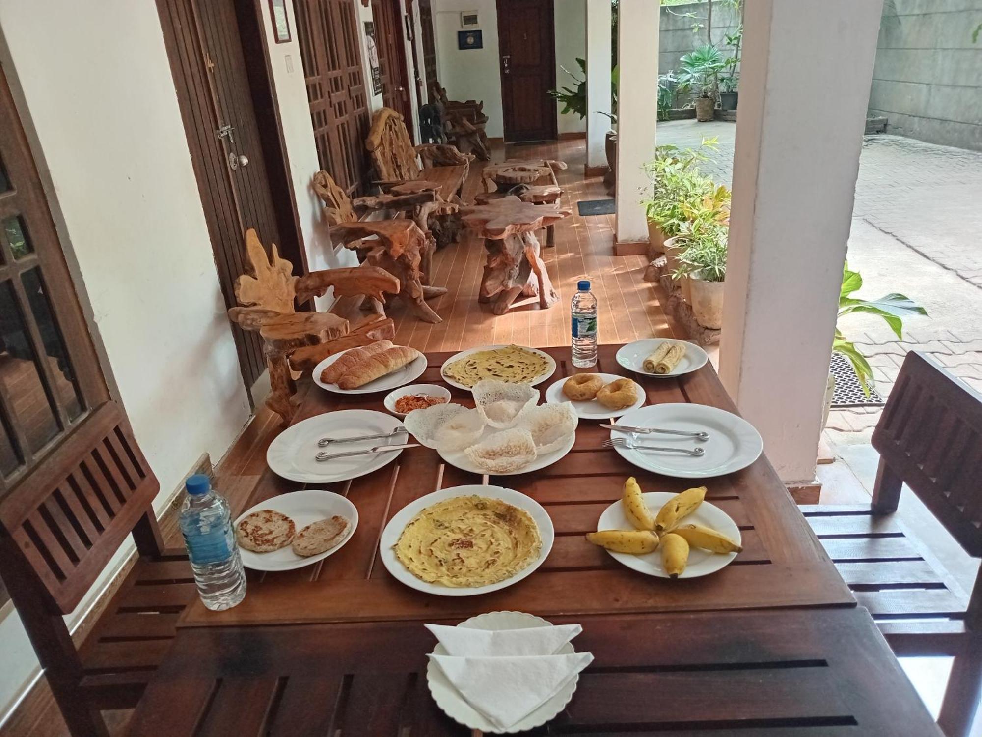 Habarana Dulwan Guest House Exterior foto
